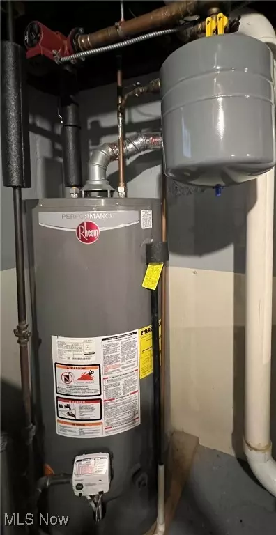 1250 Bell Ct, Elyria, OH 44035 photo 14