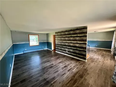 1250 Bell Ct, Elyria, OH 44035 photo 3