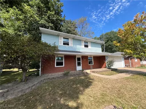 1250 Bell Ct, Elyria, OH 44035