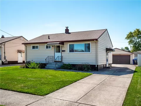 14417 Parkman Blvd, Brook Park, OH 44142