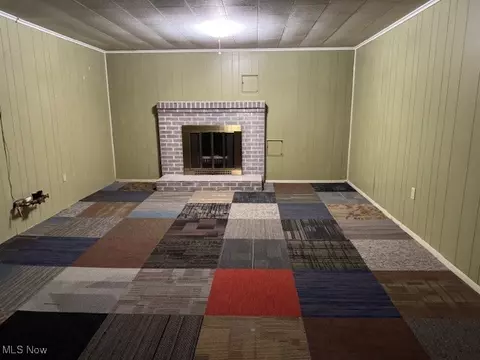 Living - 2045 E 42nd St, Ashtabula, OH 44004 photo 8 of 10