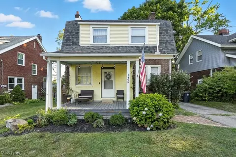 1499 Huguelet St, Akron, OH 44305