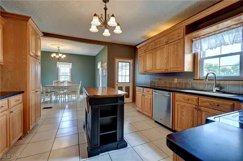10870 County Road 6, Killbuck, OH 44637 photo 6