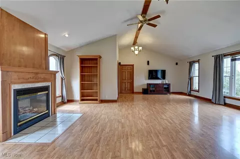 10870 County Road 6, Killbuck, OH 44637 photo 4