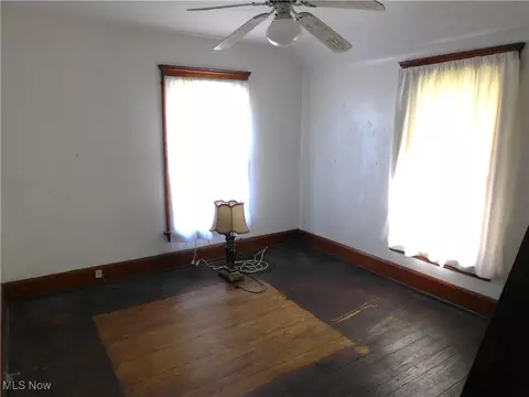 Bedroom - 730 W 57th St, Ashtabula, OH 44004 photo 2 of 3