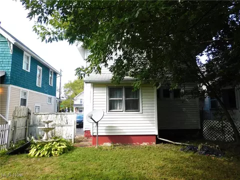 Exterior - 730 W 57th St, Ashtabula, OH 44004 photo 2 of 4
