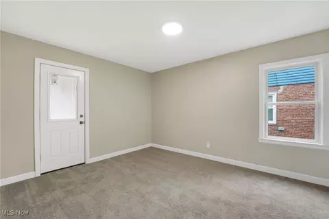 29601 Lakeshore Blvd, Willowick, OH 44095 photo 15