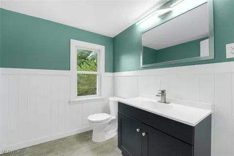 29601 Lakeshore Blvd, Willowick, OH 44095 photo 20