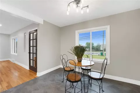 29601 Lakeshore Blvd, Willowick, OH 44095 photo 11