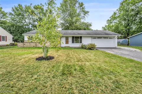 7236 Welland Dr, Mentor, OH 44060