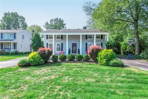 31791 Lake Rd, Avon Lake, OH 44012