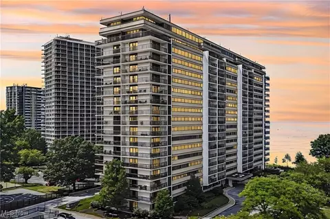 12550 Lake Ave #1512, Lakewood, OH 44107