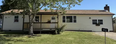 1068 E Poplar St, Davisville, WV 26142