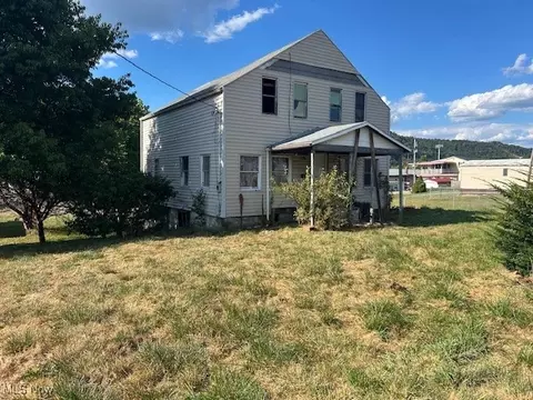109 S First Ave, Paden City, WV 26159