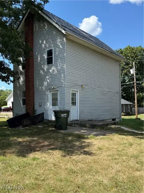 14820 Churchfield St NW, North Lawrence, OH 44666