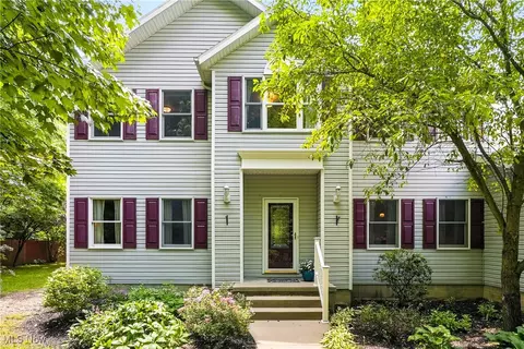 7734 Katie Dr, Wadsworth, OH 44281
