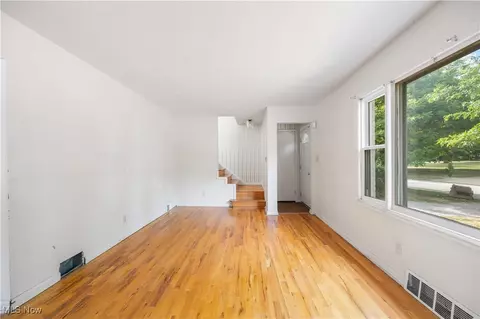 1476 Bryden Dr, Akron, OH 44313 photo 5