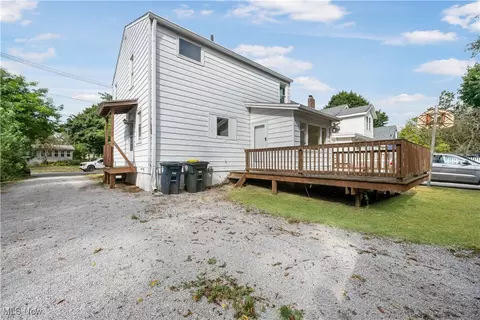 1476 Bryden Dr, Akron, OH 44313 photo 2