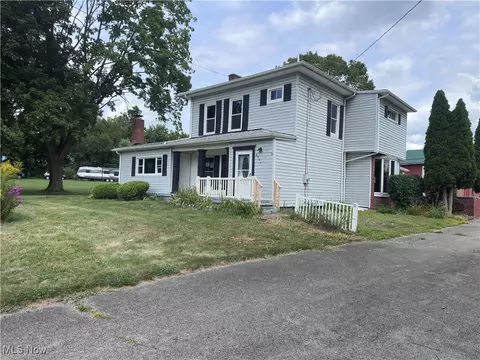 8304 State St, Kinsman, OH 44428