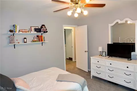 Bedroom - 36767 Meadowdale Dr, Solon, OH 44139 photo 8 of 9