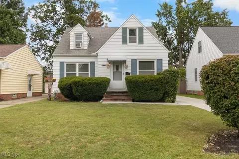 4206 Liggett Dr, Parma, OH 44134