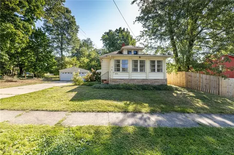 3619 Williamson Rd, Stow, OH 44224