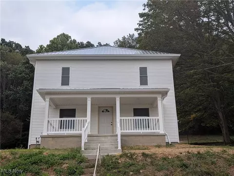 564 Washington St, Crooksville, OH 43731