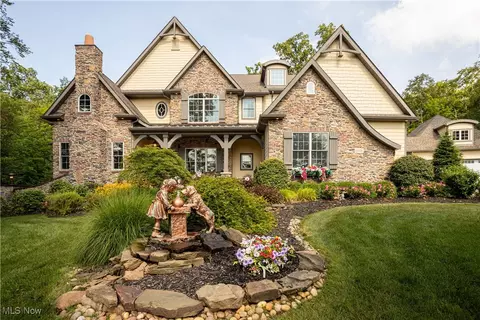 2976 Sutton Ln, Medina, OH 44256