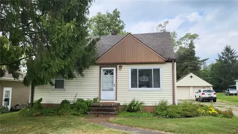 11000 W Sprague Rd W, Parma, OH 44130