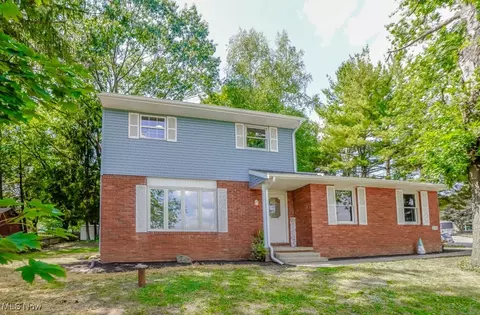 3245 Sierra Ave SW, Canton, OH 44706