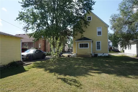 123 Beebe Ave, Elyria, OH 44035 photo 4