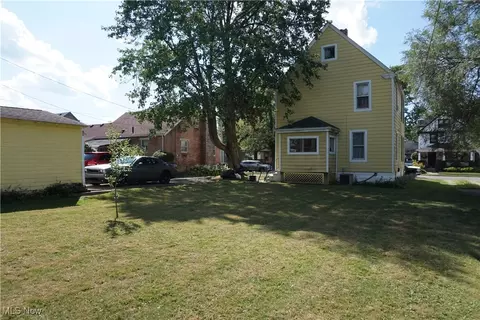 123 Beebe Ave, Elyria, OH 44035 photo 3