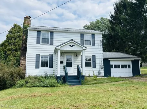 3938 Bright Way St, Weirton, WV 26062