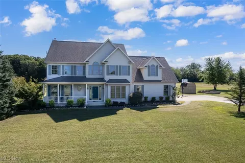 16815 Pitts Rd, Wellington, OH 44090