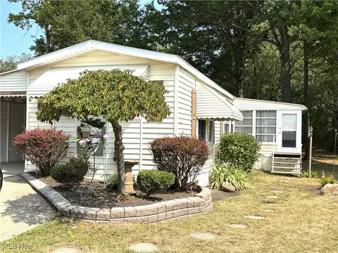 1229 Columbiana Lisbon Rd #55, Columbiana, OH 44408