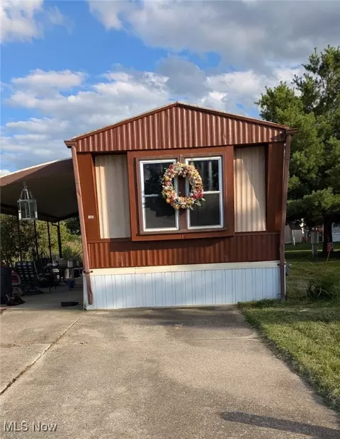 153 Virginia Ave, Elyria, OH 44035