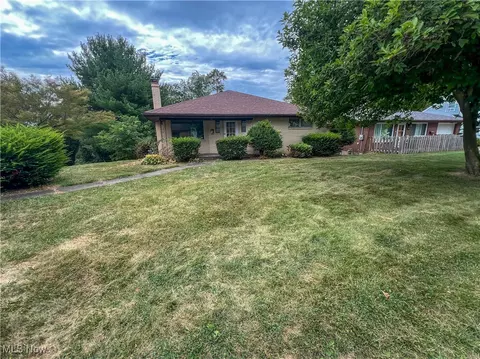 746 Buena Vista Blvd, Steubenville, OH 43952