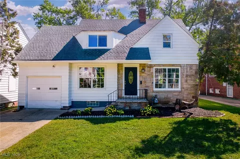 1997 E 226th St, Euclid, OH 44117