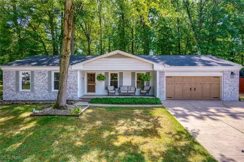 2028 Willowdale Dr, Stow, OH 44224
