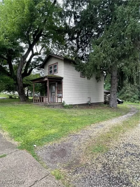 3474 S Main St, Mineral Ridge, OH 44440