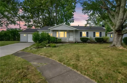 1931 Mark Dr, Lorain, OH 44052