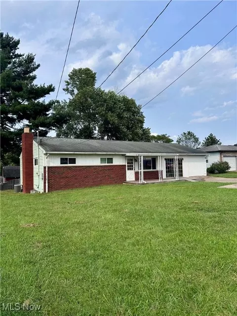 49 Washington Hts, Parkersburg, WV 26101