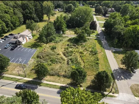 8530 Market, Warren, OH 44484