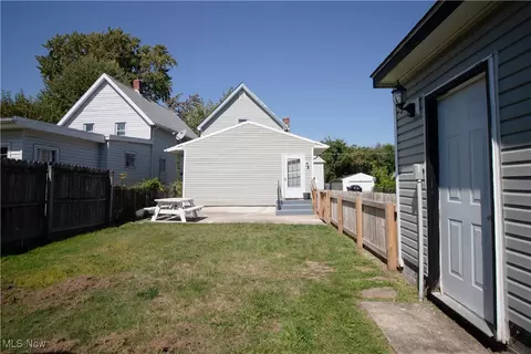 Exterior - 1614 E 49th St, Ashtabula, OH 44004 photo 3 of 7