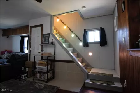 Entry Way - 1614 E 49th St, Ashtabula, OH 44004 photo 9 of 11