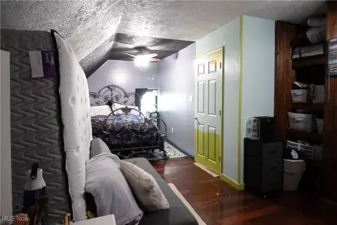 Bedroom - 1614 E 49th St, Ashtabula, OH 44004 photo 3 of 6