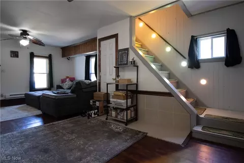 Entry Way - 1614 E 49th St, Ashtabula, OH 44004 photo 8 of 11