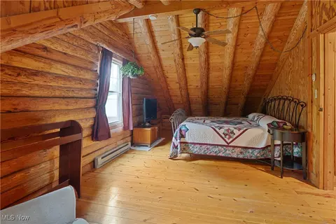 Bedroom - 14 Clingan Rd, Struthers, OH 44471 photo 6 of 6