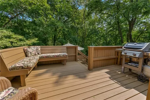 Exterior - 14 Clingan Rd, Struthers, OH 44471 photo 4 of 16