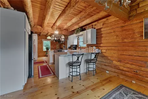 Kitchen - 14 Clingan Rd, Struthers, OH 44471 photo 5 of 6